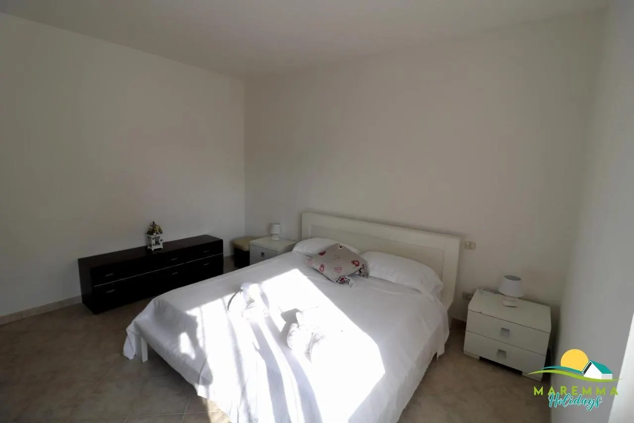 Maremma Holidays:San Leopoldo Apartment Follonica 0*,  Italy