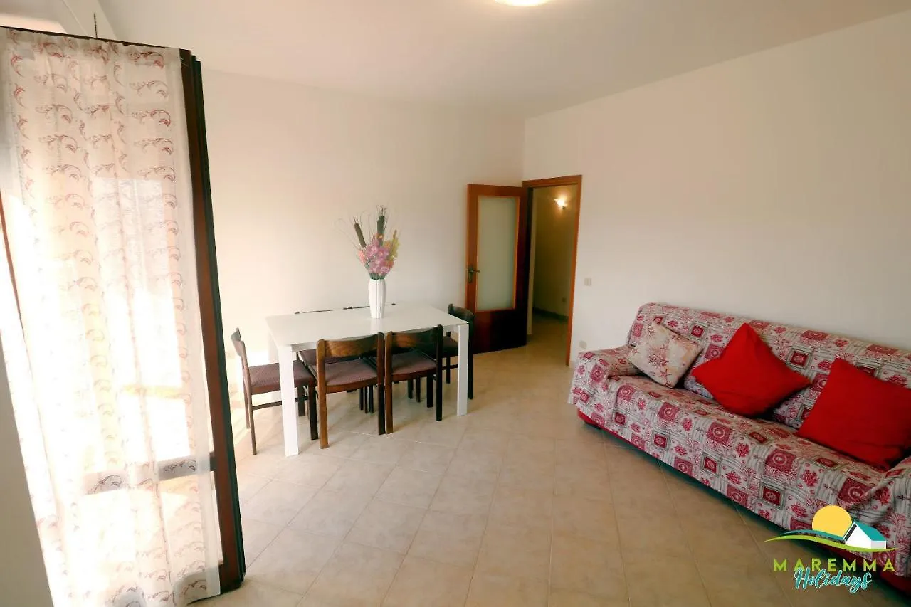 Maremma Holidays:San Leopoldo Apartment Follonica